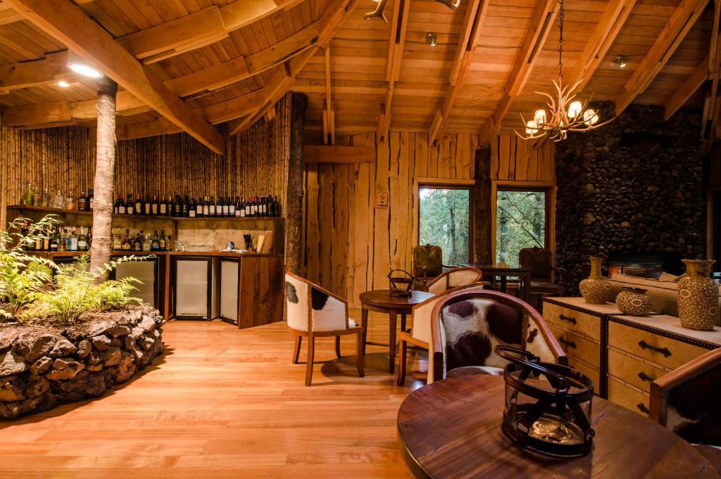 Huilo Huilo Nawelpi Lodge Puerto Fuy Exterior photo